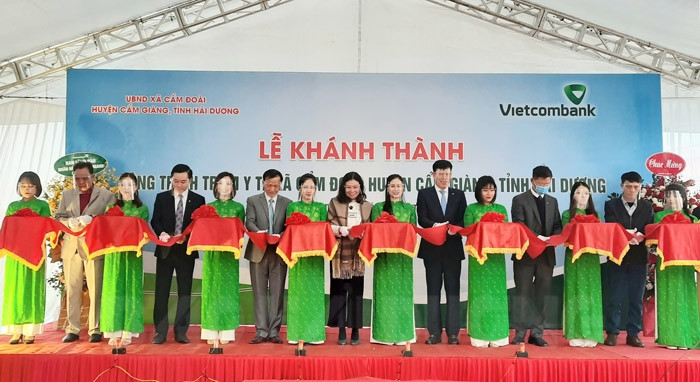 Vietcombank hỗ trợ 3 tỷ đồng xây dựng Trạm Y tế xã Cẩm Đoài